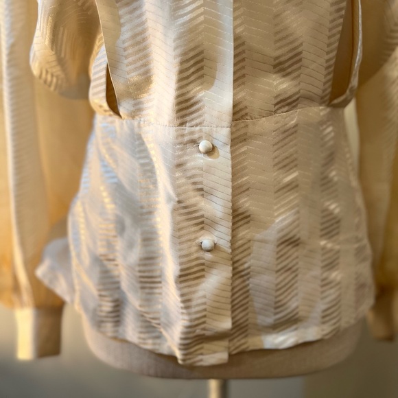 100% Silk Cream Victorian Style Blouse Size - Picture 6 of 10